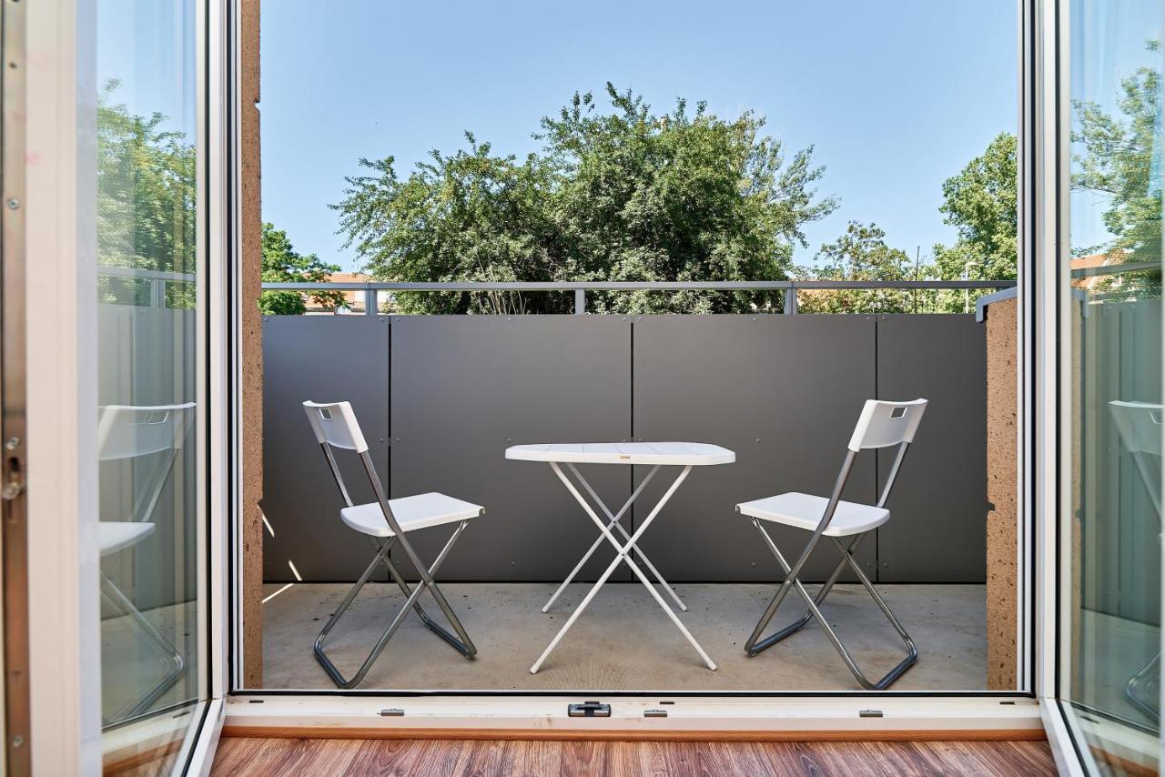 Modern Apartments Wroclaw By Renters Exterior photo
