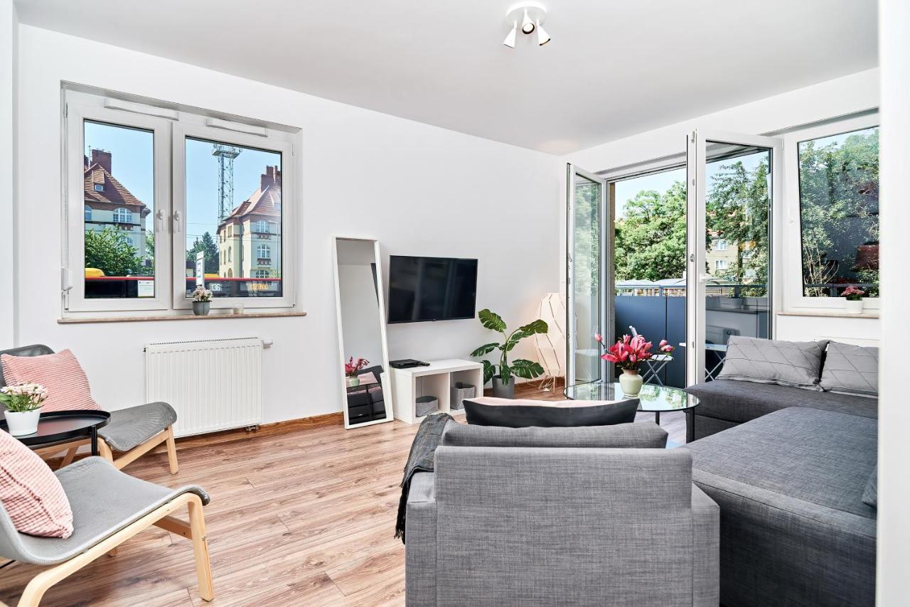 Modern Apartments Wroclaw By Renters Exterior photo