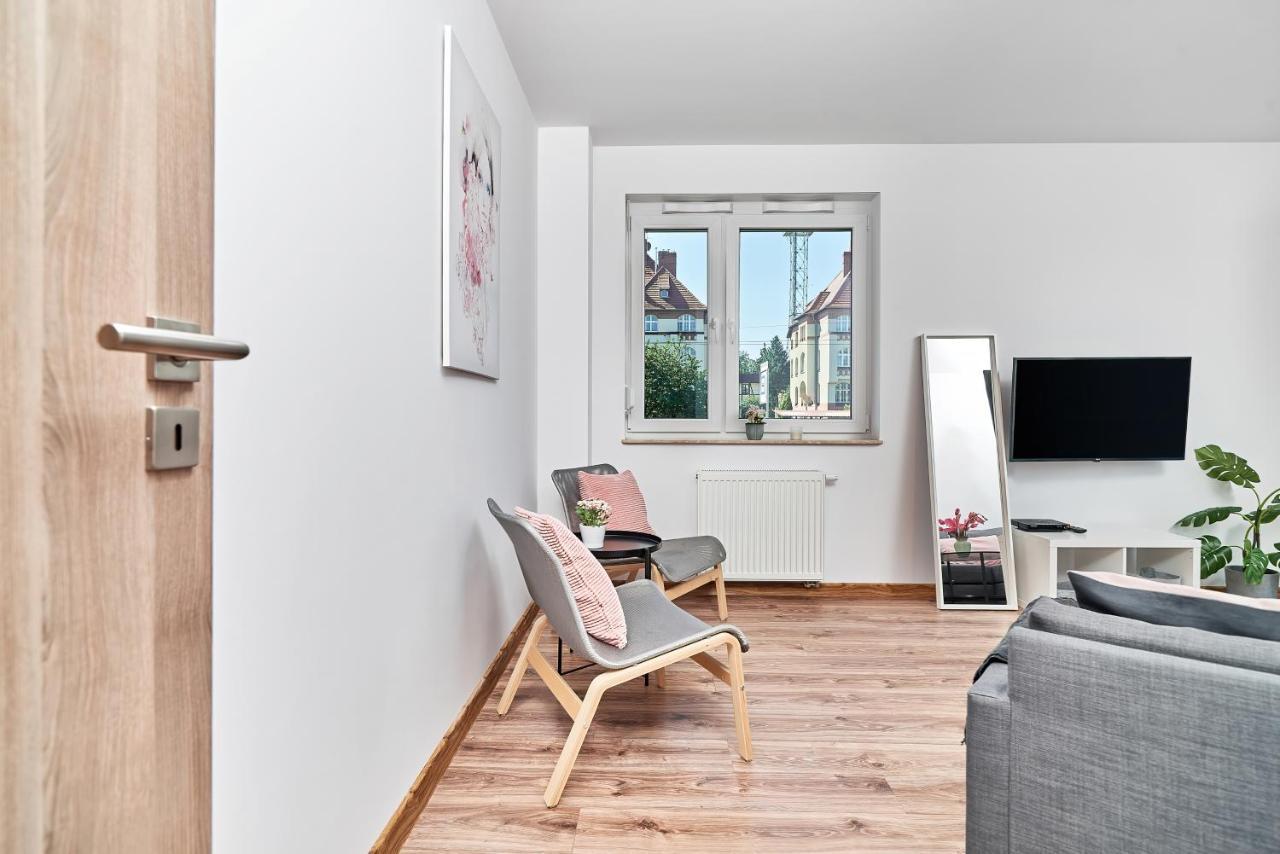 Modern Apartments Wroclaw By Renters Exterior photo