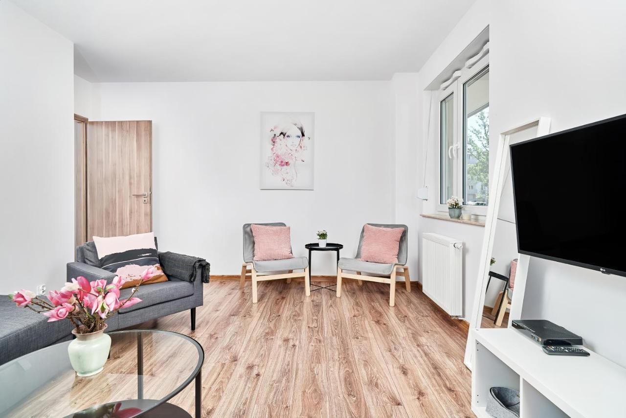 Modern Apartments Wroclaw By Renters Exterior photo